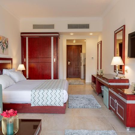 Oyster Bay Beach Resort Abu Dabab Extérieur photo