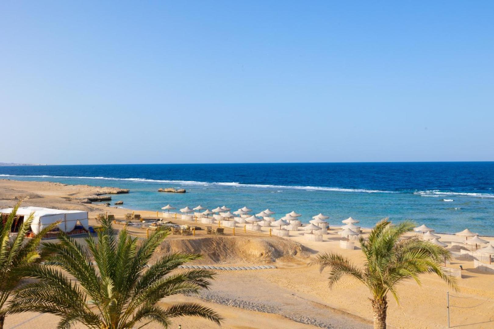 Oyster Bay Beach Resort Abu Dabab Extérieur photo