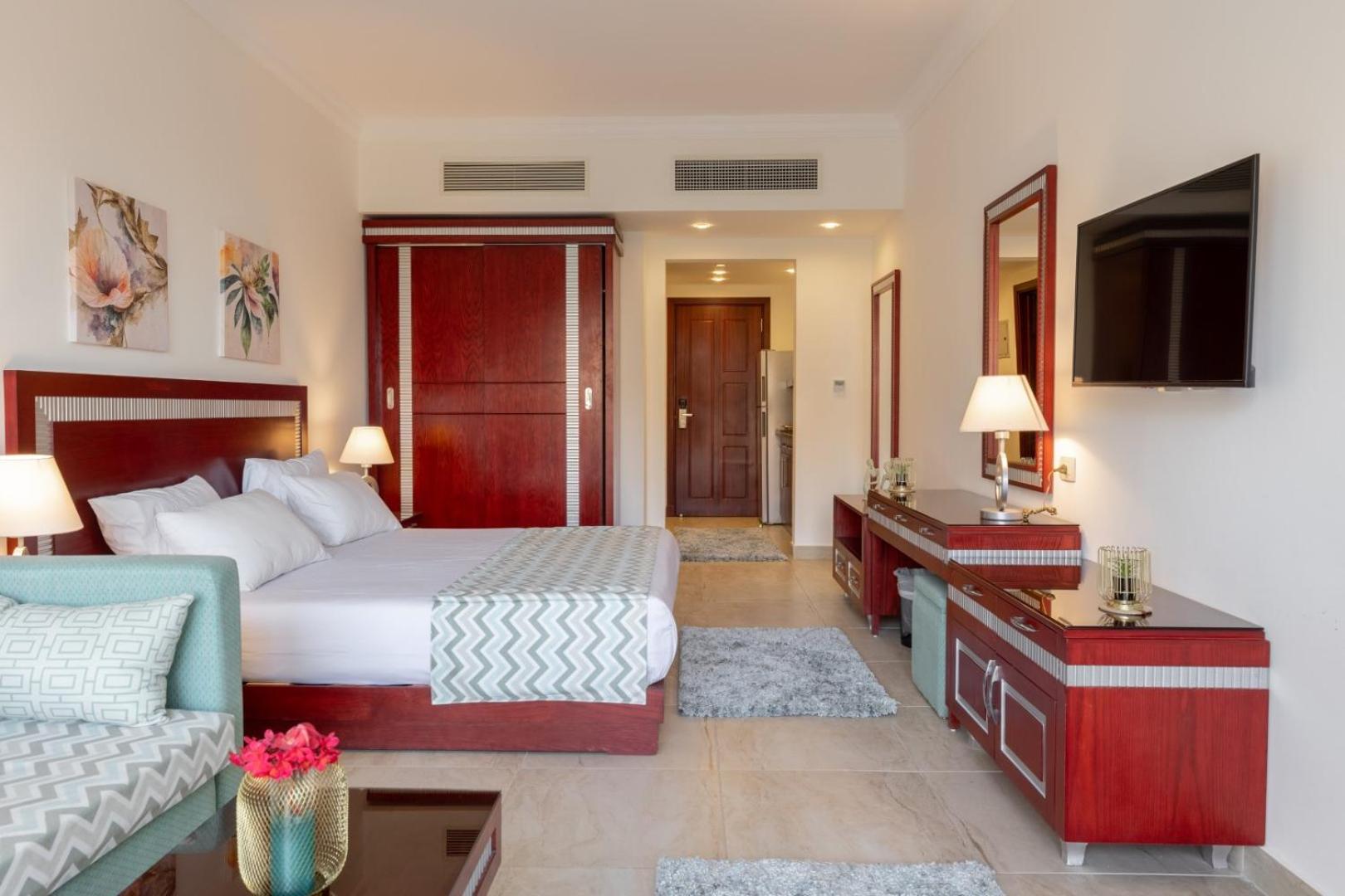 Oyster Bay Beach Resort Abu Dabab Extérieur photo