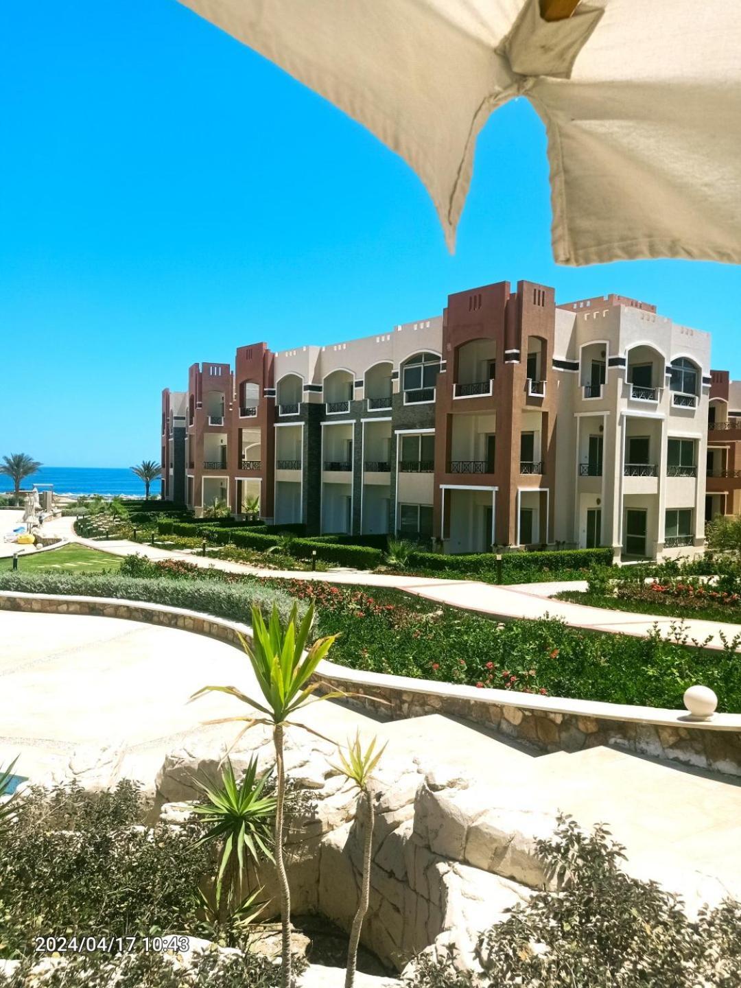 Oyster Bay Beach Resort Abu Dabab Extérieur photo