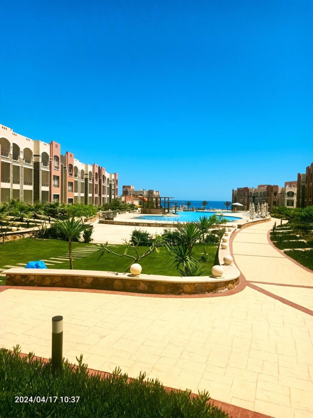 Oyster Bay Beach Resort Abu Dabab Extérieur photo