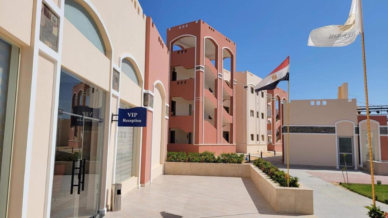 Oyster Bay Beach Resort Abu Dabab Extérieur photo