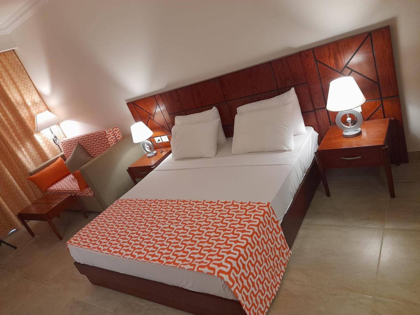 Oyster Bay Beach Resort Abu Dabab Extérieur photo