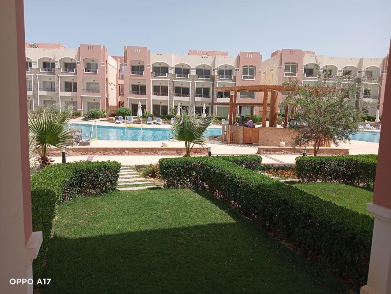 Oyster Bay Beach Resort Abu Dabab Extérieur photo
