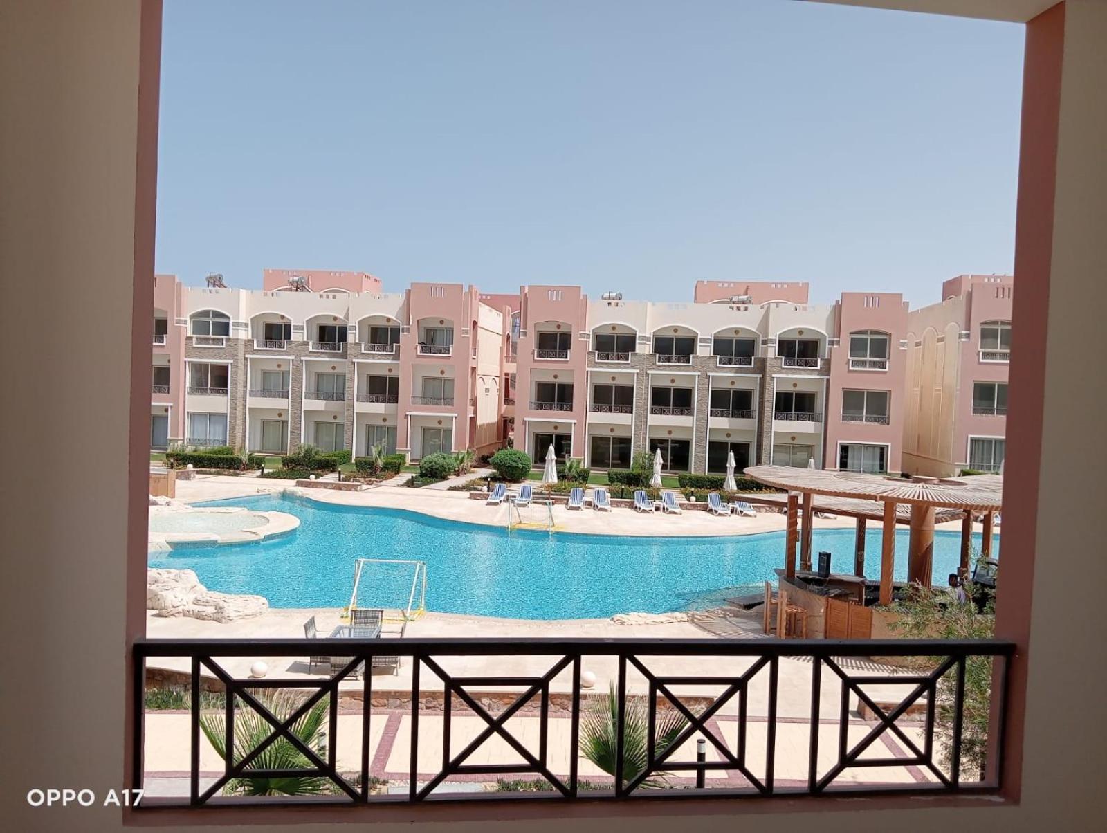 Oyster Bay Beach Resort Abu Dabab Extérieur photo