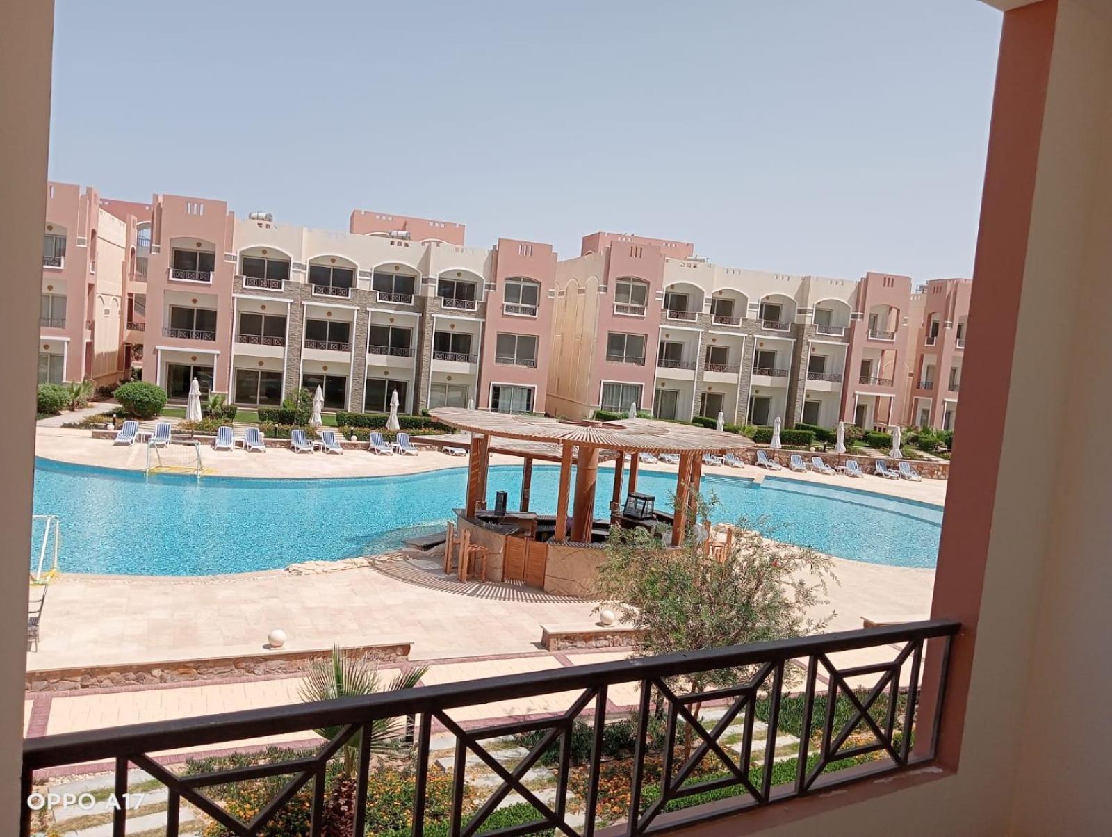 Oyster Bay Beach Resort Abu Dabab Extérieur photo